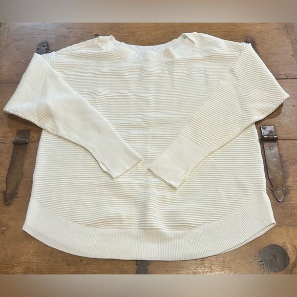 Woman’s Offline by Arie Cream Ribbed Sweater Size Medium - Picture 1 of 6
